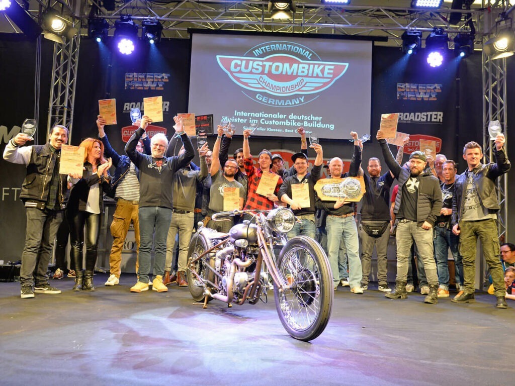 Gruppenfoto der Sieger der International Custombike Championship Germany 2019
